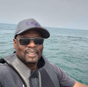 Meet your Posher, Lloyd